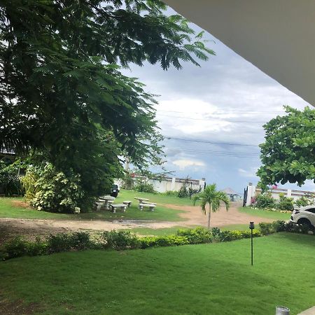 Airport Beach Hotel Montego Bay Luaran gambar
