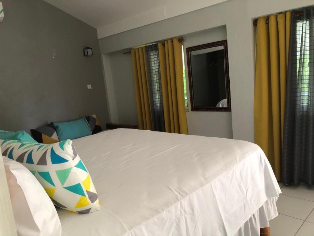 Airport Beach Hotel Montego Bay Luaran gambar